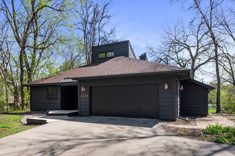 4108 Red Oak Rg, Minnetonka, MN 55345