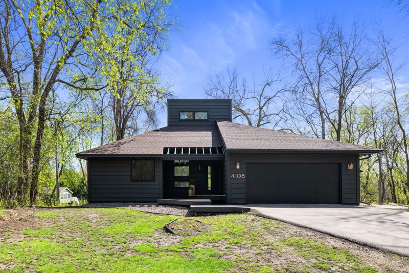4108 Red Oak Rg, Minnetonka, MN 55345