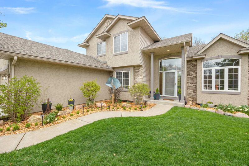10268 Kalen Ln NE, Hanover, MN 55341