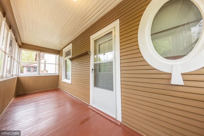1798 Van Buren Ave, Saint Paul, MN 55104