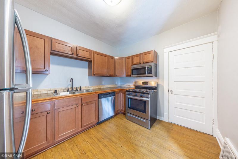 1798 Van Buren Ave, Saint Paul, MN 55104
