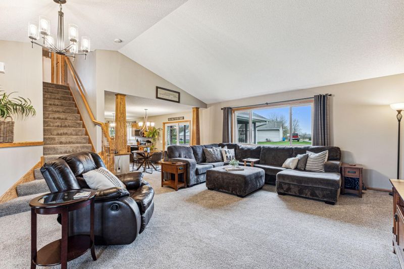 3096 Kalberg Ct NE, Saint Michael, MN 55376
