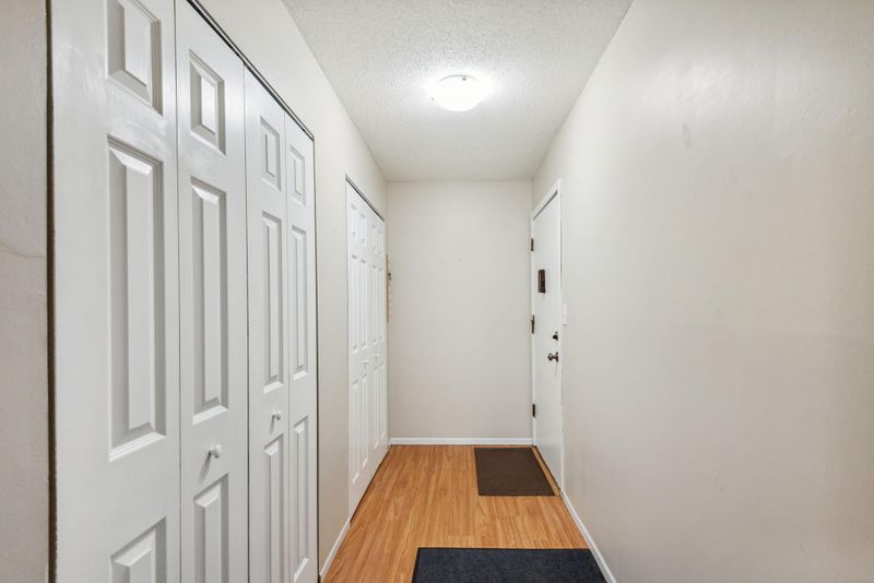 2720 Dale St N #C115, Roseville, MN 55113