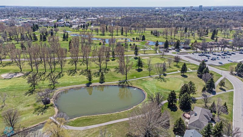 2406 N River Dr, Moorhead, MN 56560