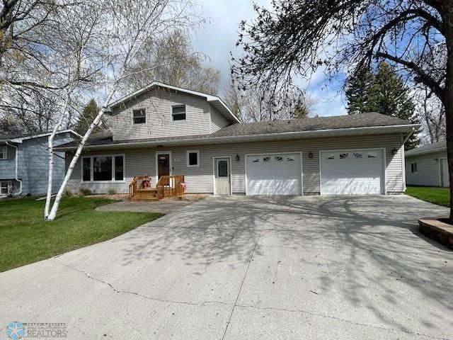 272 Wegener Dr, Breckenridge, MN 56520