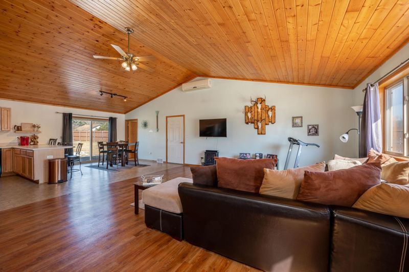 1403 Aspen Dr, Deer River, MN 56636