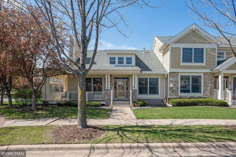 196 Pine Hollow Green, Stillwater, MN 55082