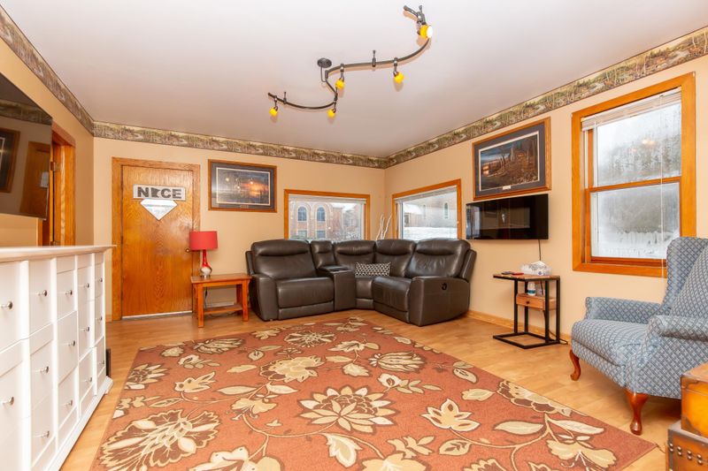 15881 Marystown Rd, Shakopee, MN 55379