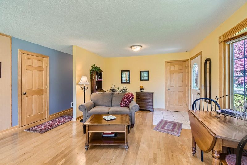 2775 Lake Blvd, North Saint Paul, MN 55109