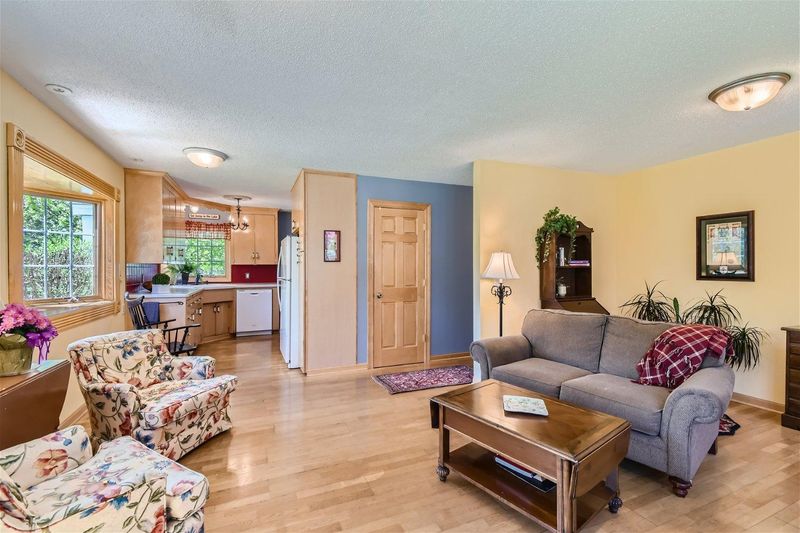 2775 Lake Blvd, North Saint Paul, MN 55109