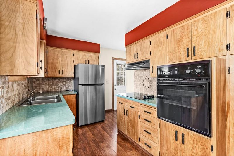 306 W Winona St, Duluth, MN 55803