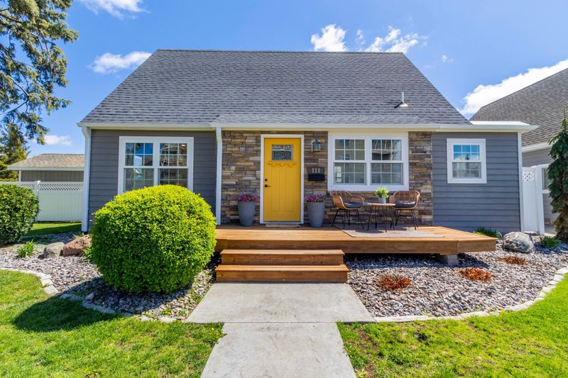 111 1st Ave NW, New Prague, MN 56071