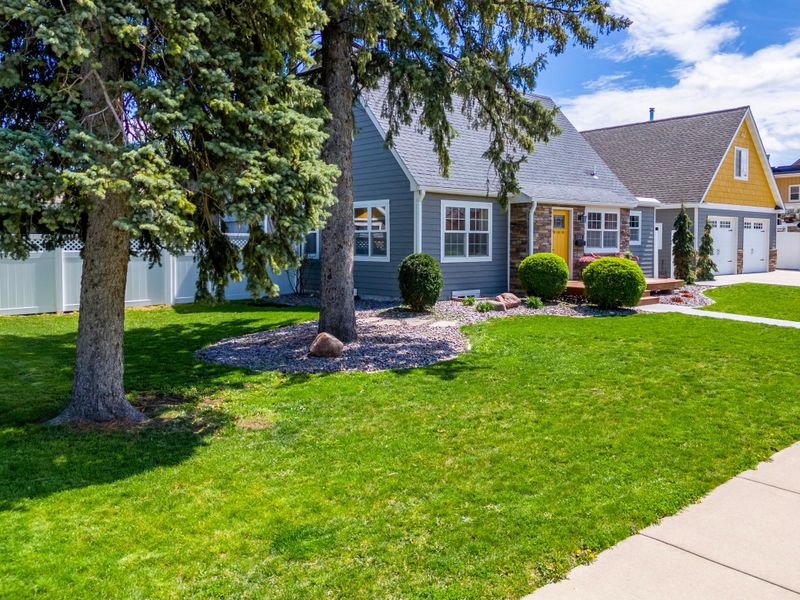 111 1st Ave NW, New Prague, MN 56071