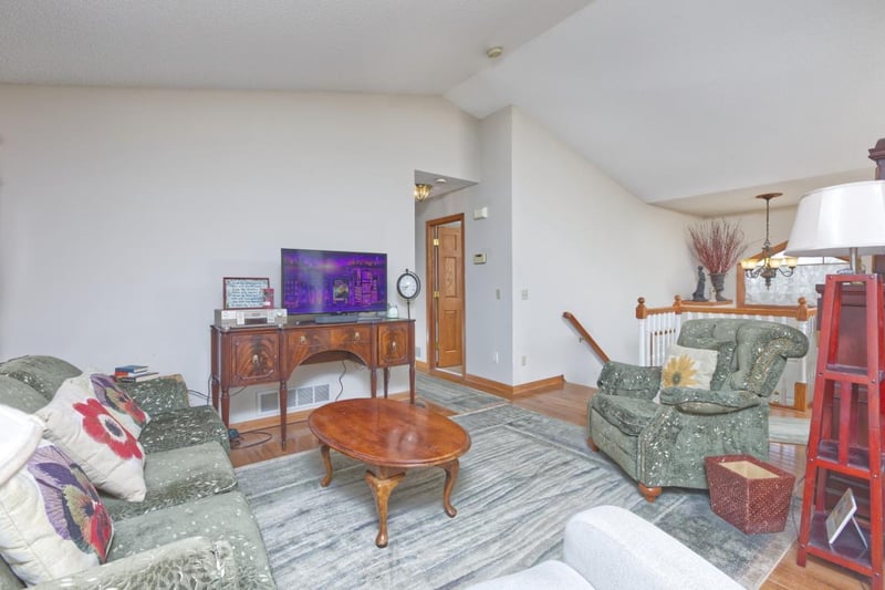 5361 Imhoff Ave SW, Howard Lake, MN 55349