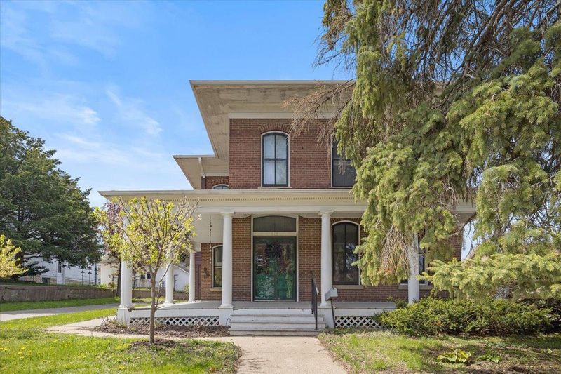 618 East Ave, Red Wing, MN 55066