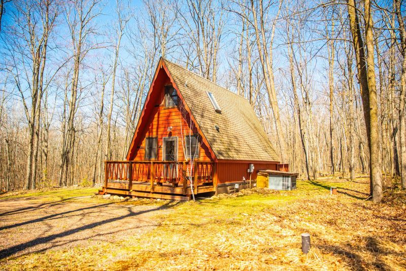N3865 Deep Lake Rd, Sarona, WI 54870