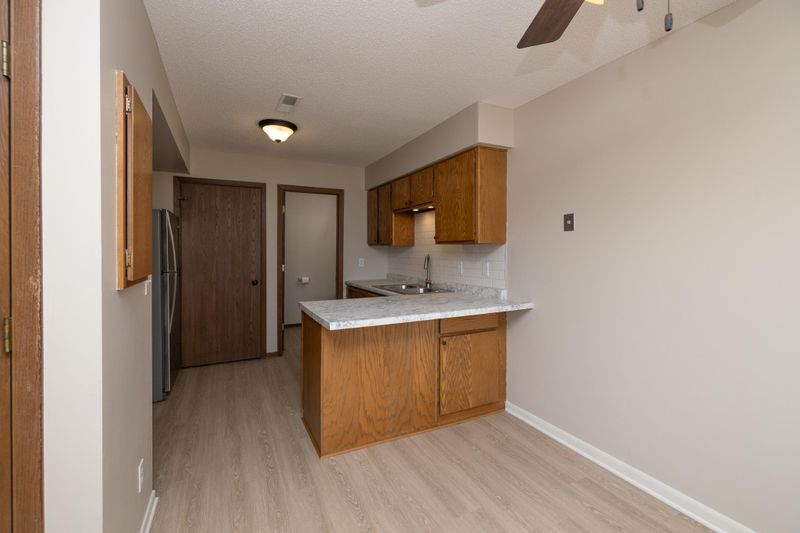 9272 Indian Blvd S, Cottage Grove, MN 55016