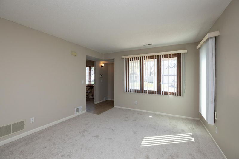 9272 Indian Blvd S, Cottage Grove, MN 55016