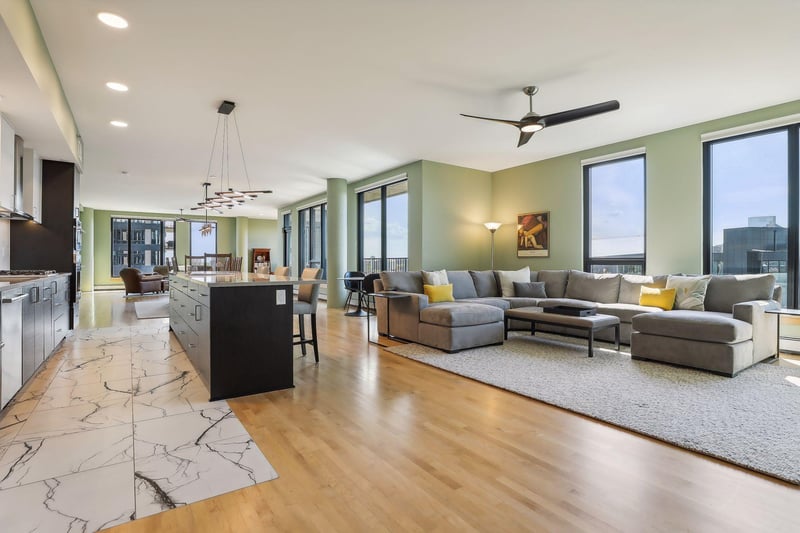 1240 S 2nd St #1220, Minneapolis, MN 55415