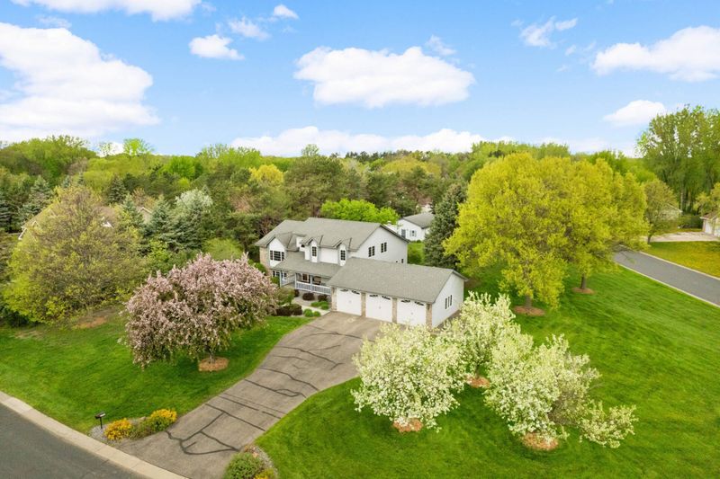 4940 Gallivan Ct N, Hugo, MN 55110
