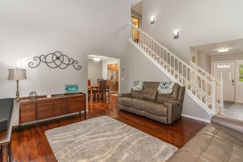 13170 Gemstone Ct, Apple Valley, MN 55124