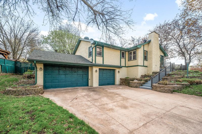 13773 69th Ave N, Maple Grove, MN 55311