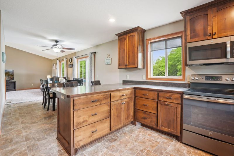 18960 Lithium St NW, Nowthen, MN 55303