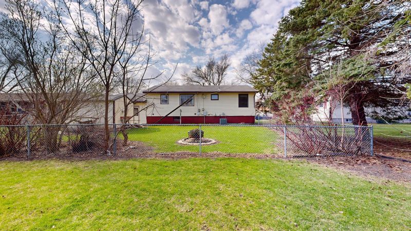 18 Westwood Acres, Morris, MN 56267