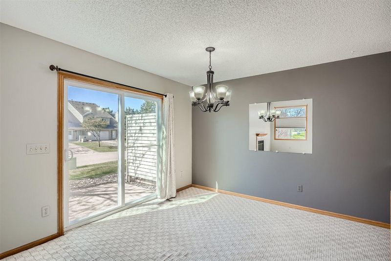 7761 Hemingway Ave S, Cottage Grove, MN 55016