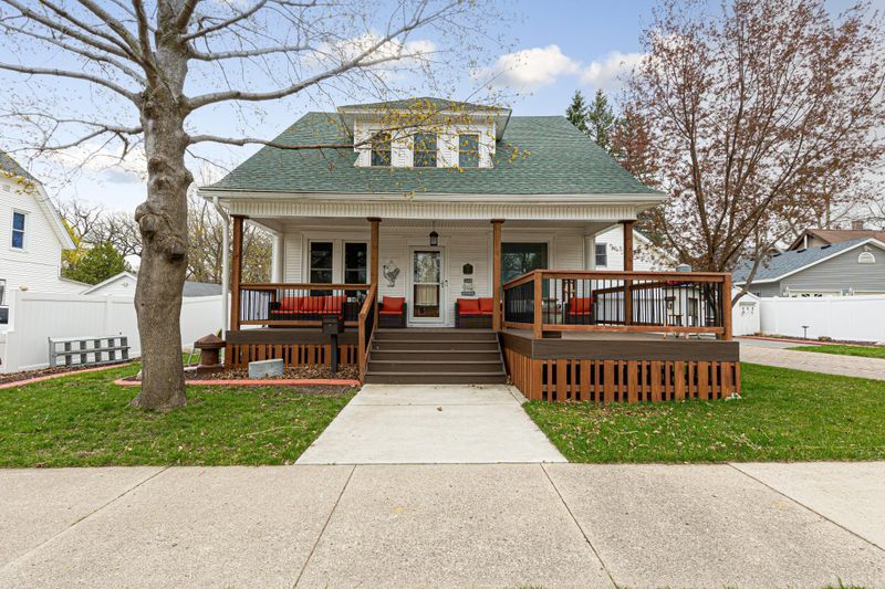 110 6th Ave NE, Waseca, MN 56093