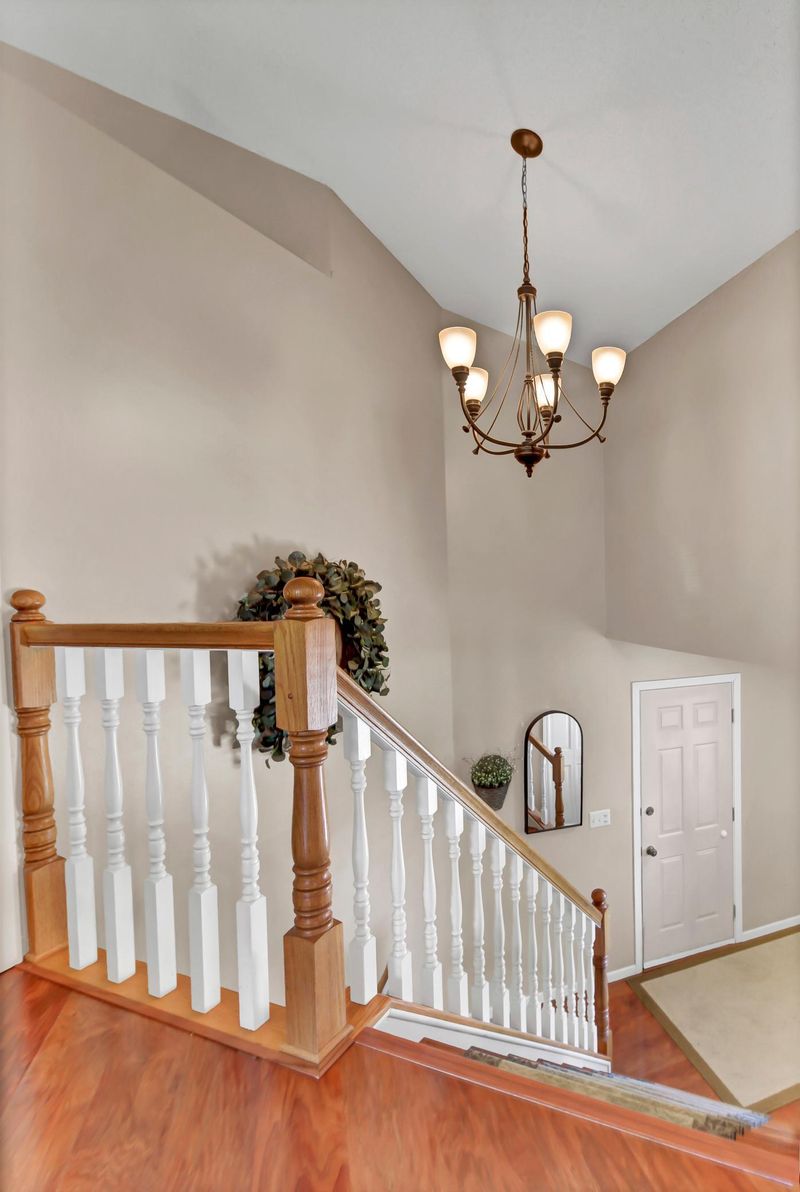237 Balsam Dr, Foley, MN 56329