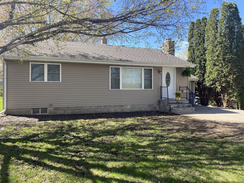 404 E Gustavus Ave, Fergus Falls, MN 56537