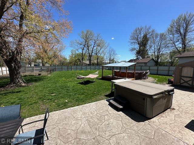 102 6th St, Danube, MN 56230