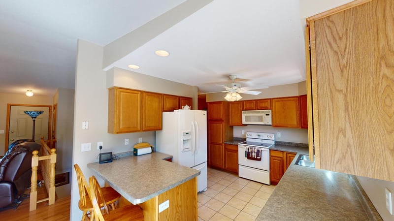 N7006 County Rd W, Holmen, WI 54636