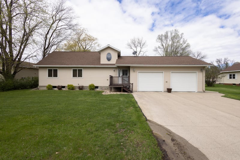 1508 2nd Ave N, Wheaton, MN 56296