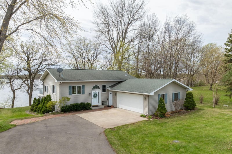 7003 Da Mar Estate, Saint Peter, MN 56082