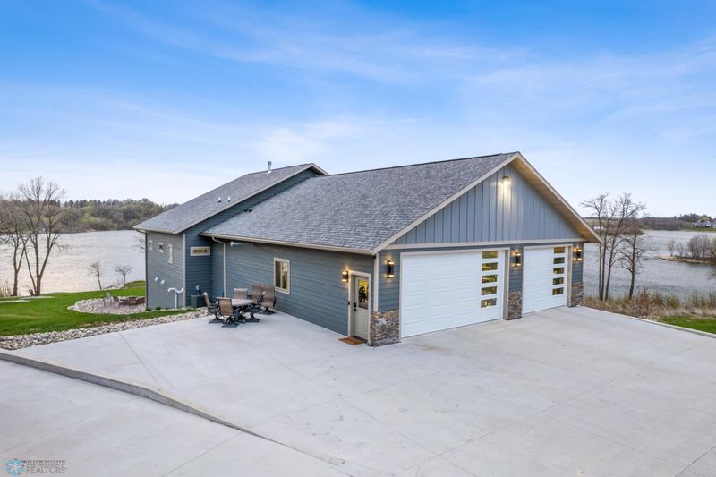 16824 Bird Dog Cir, Audubon, MN 56511