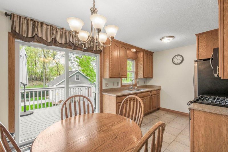 1863 Highway 96 E, White Bear Lake, MN 55110