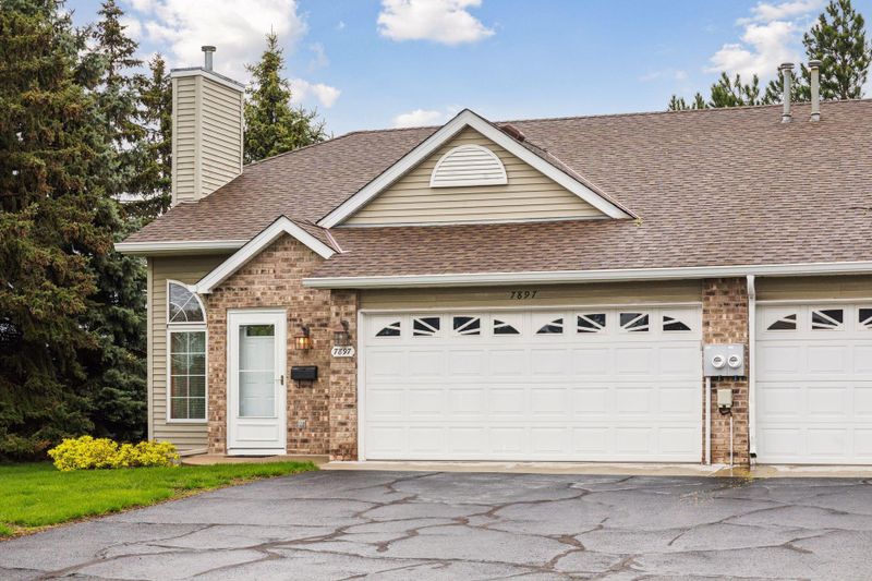 7897 Taylor St NE, Spring Lake Park, MN 55432