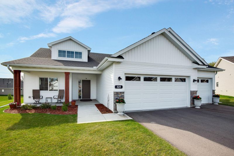 325 Riverview Cir, Hanover, MN 55341