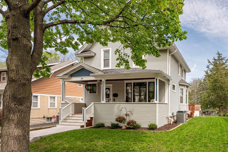 694 Ohio St, Saint Paul, MN 55107