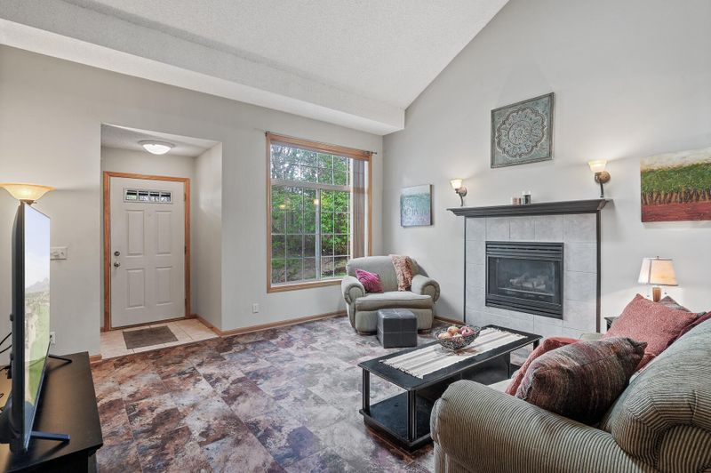 7932 Timber Lake Dr, Eden Prairie, MN 55347