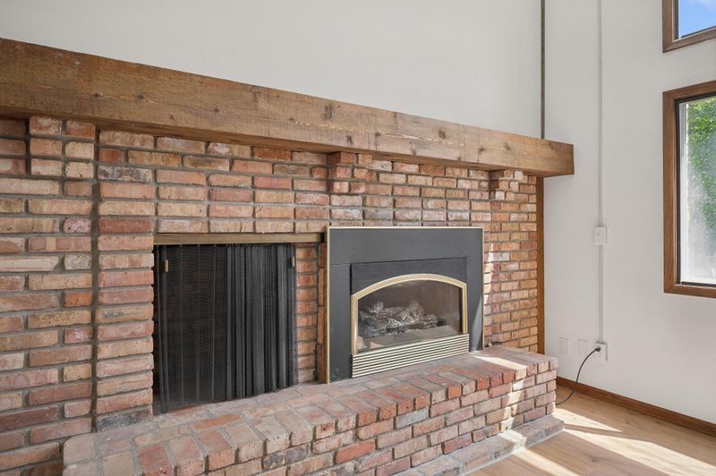 7335 W Franklin Ave, Minneapolis, MN 55426