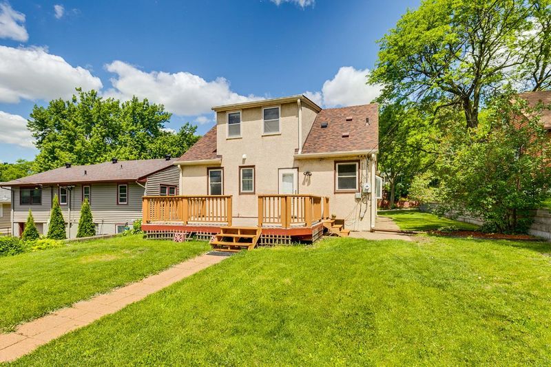 652 36 1/2 Ave NE, Minneapolis, MN 55418