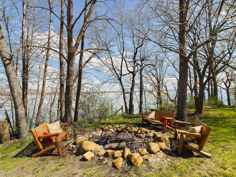 21460 275th Ave, Starbuck, MN 56381