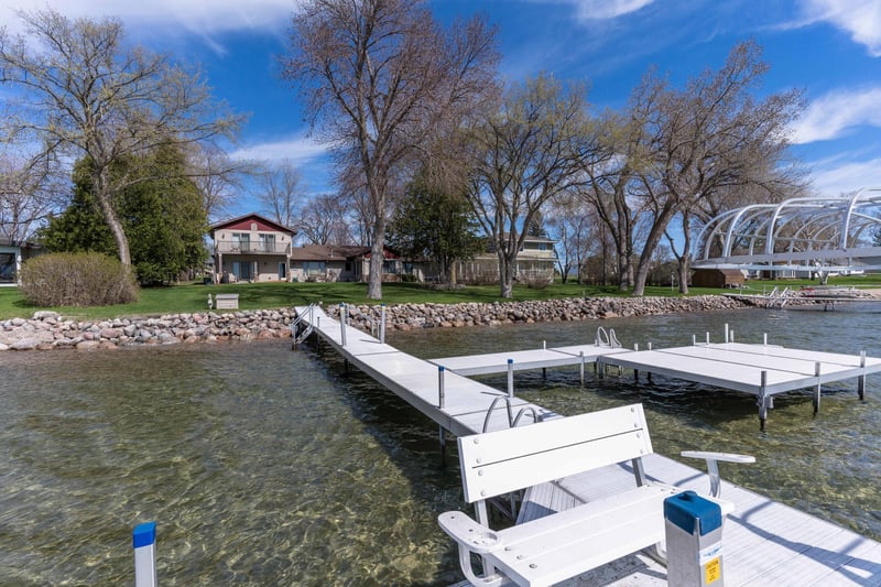 619 N Shore Dr, Battle Lake, MN 56515
