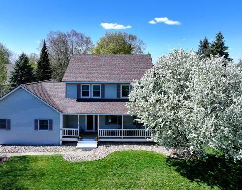 1024 Eagle Ridge Ct, Stillwater, MN 55082