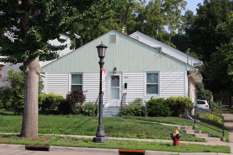 235 Albert St S, Saint Paul, MN 55105