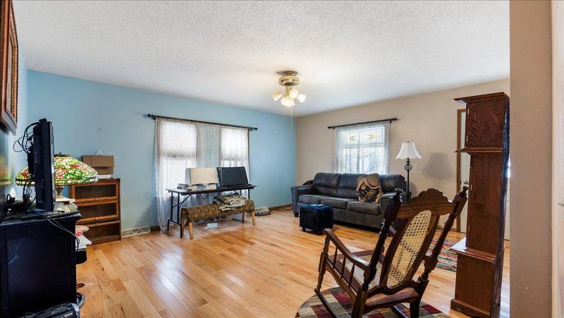 132 Willow St S, Sauk Centre, MN 56378