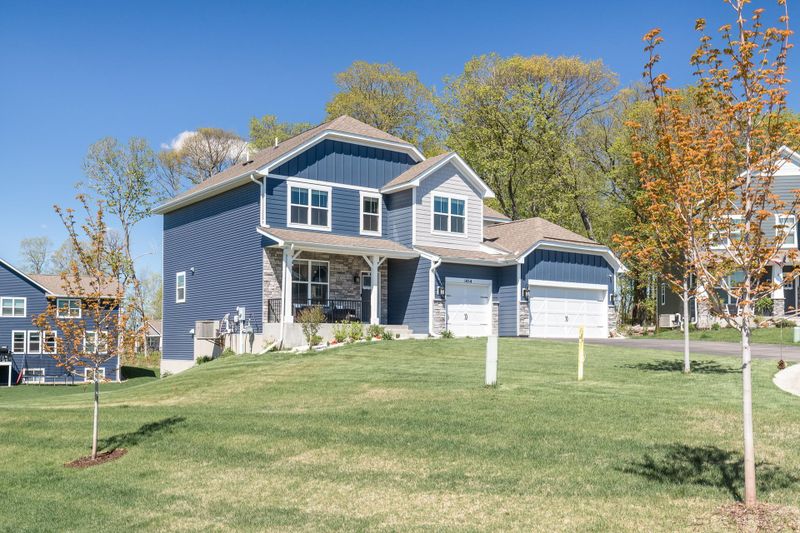 1454 Sage Wood Ct, Chaska, MN 55318